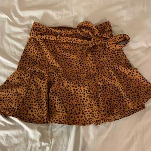Stradivarius cheetah leopard print skirt with built in shorts size small